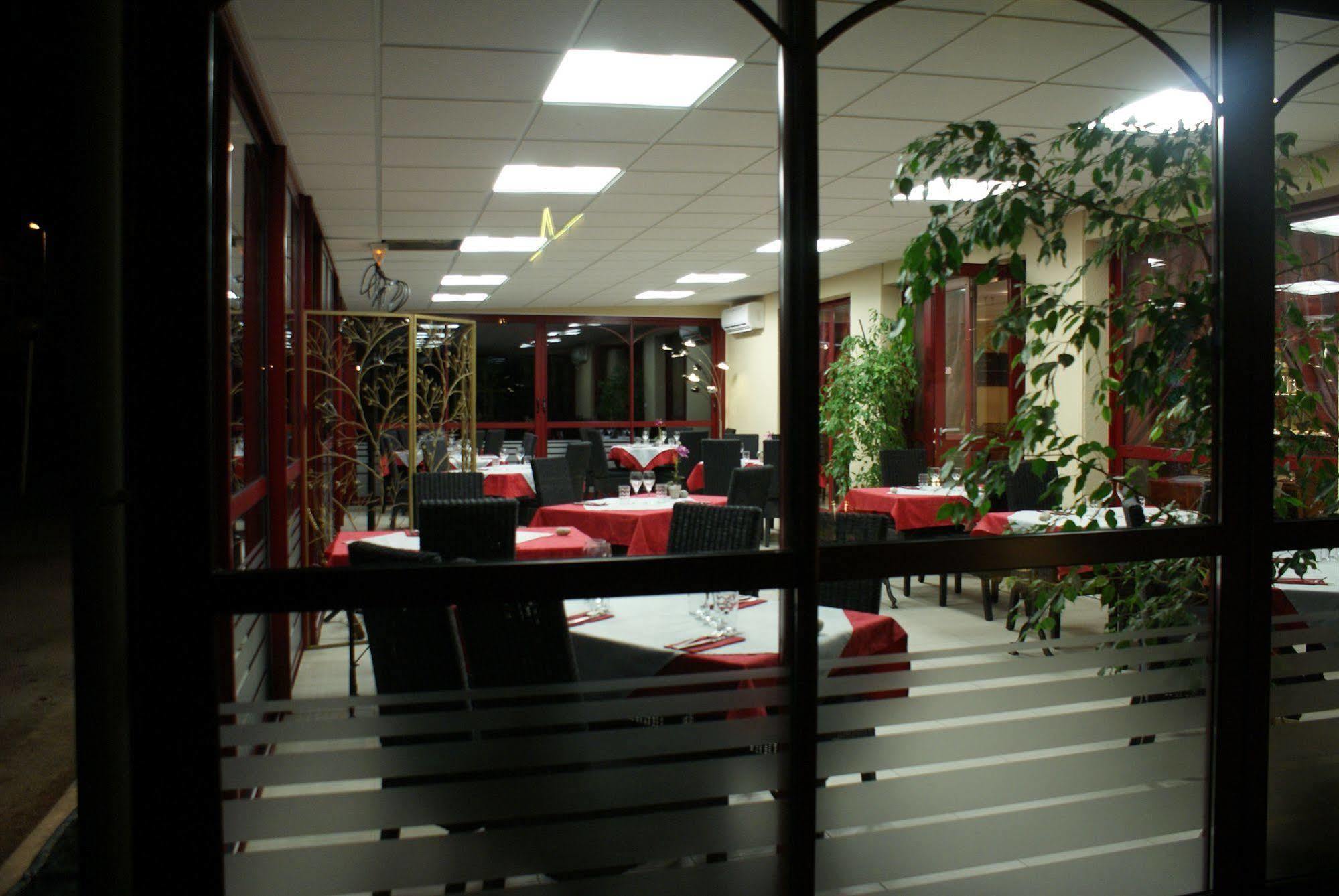 Hotel Du Parc Limoges & Restaurant "Le Temps D'Une Pause" Exteriér fotografie