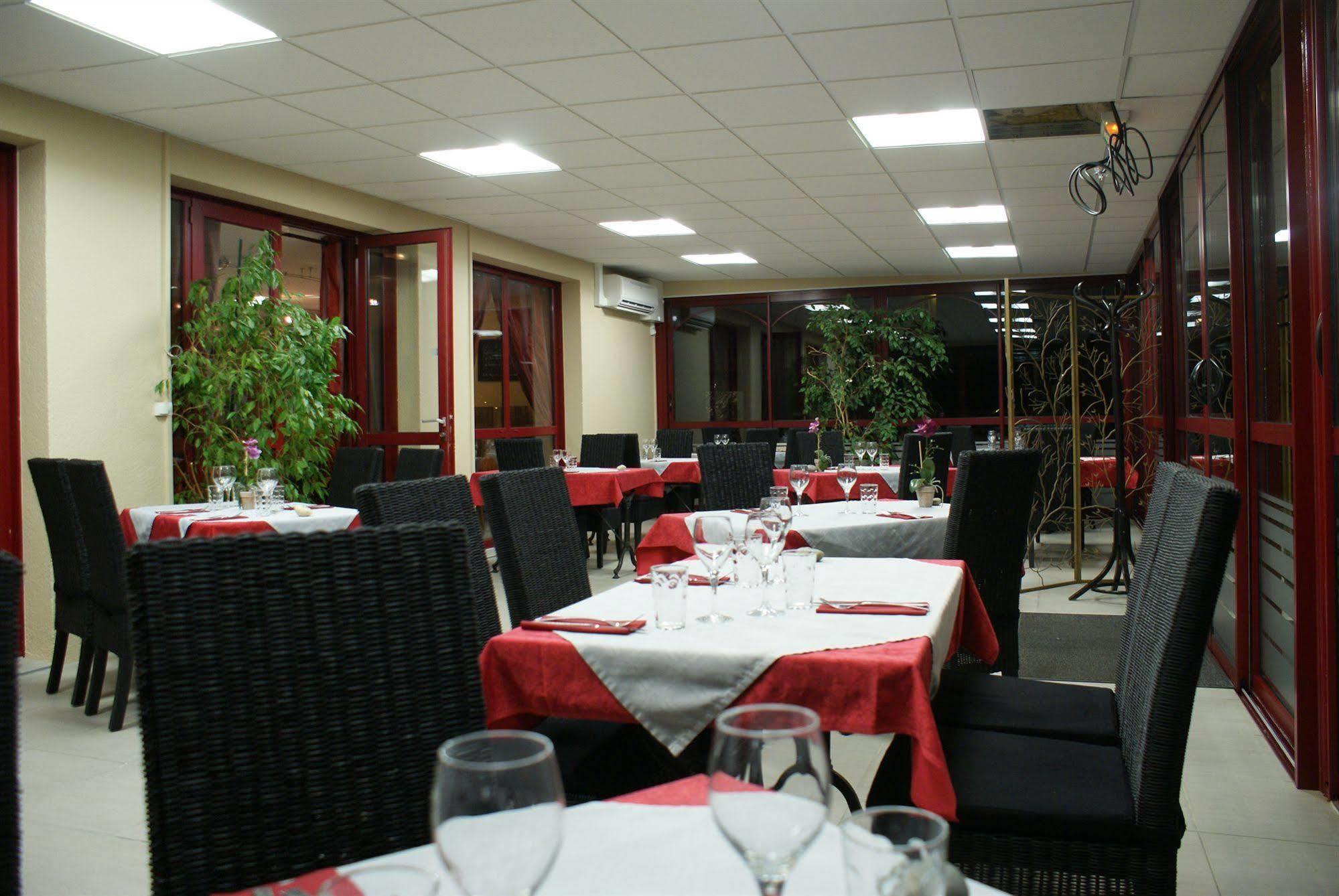 Hotel Du Parc Limoges & Restaurant "Le Temps D'Une Pause" Exteriér fotografie